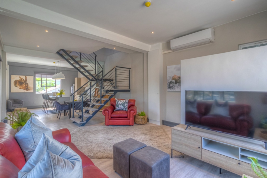 To Let 2 Bedroom Property for Rent in Paardevlei Western Cape